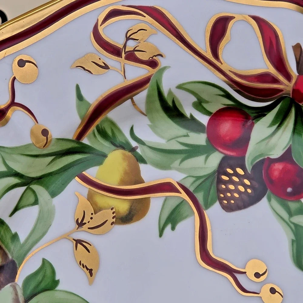 Tiffany & Co. Holiday Porcelain Dinner Plate Multicolor 24k Gold Trim Japan